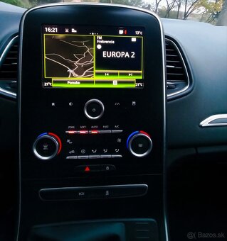 RENAULT SCENIC 1,5DCI/81 KW M6 LED MODEL 2018 - 9