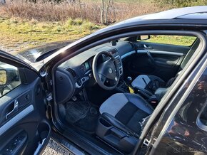 Škoda Octavia Combi 2.0 TDI RS - 9