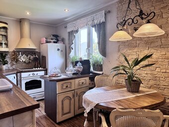 NA PREDAJ: 2-izbový byt v Handlovej, Mierové námestie - 9