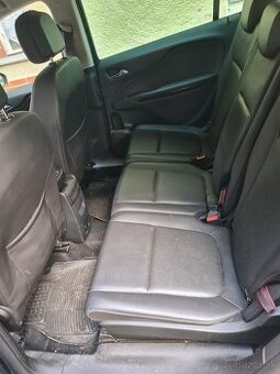 Predám Opel Zafira Tourer 1.6 CDTI - 9