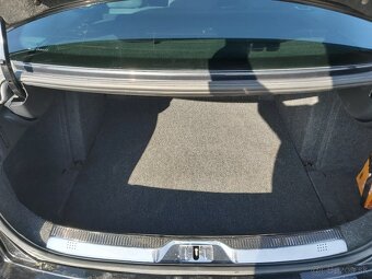 Škoda Superb 1.6 TDI CR DPF Elegance - 9