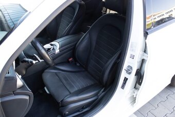 Mercedes-Benz C 200 Combi z roku 2020 - 9