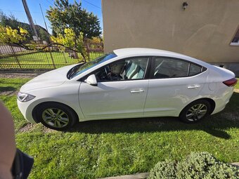Hyundai Elantra 11/2017 Automat - 9