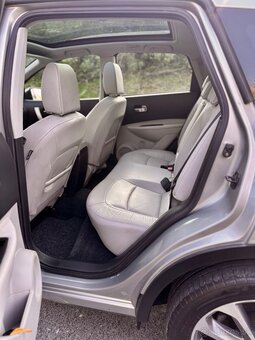 Nissan Qashqai 2.0TDCi 4x4 - 9