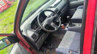 Mitsubishi Space Runner 4x4 - 9
