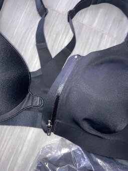 Victoria´s Secret Knockout športová podprsenka 80B - 9