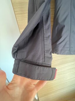 ľahká športová bunda zn. Volcano do nečasu, mesta aj na túru - 9