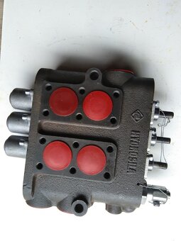 hydraulický rozvádzač R-100 - 9