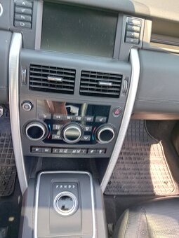 Land rover Discovery sport. 7 miestne - 9