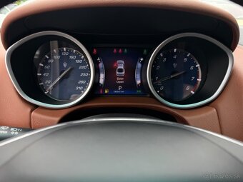 Maserati Ghibli 3.0i V6 4x4 - 9