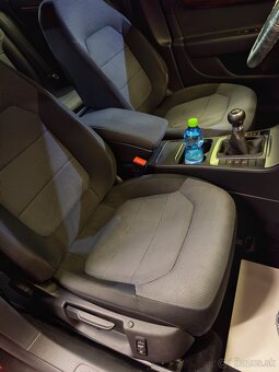 Volkswagen passat b7 2011 2.0 103 kW - 9
