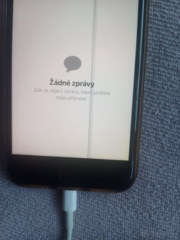 Apple iPhone SE 2020 - 9