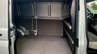 Volkswagen Transporter T5 2.0 TDI-84 kw Long verzia - 9