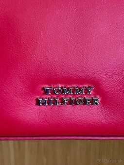 KOŽENÁ CROSSBODY KABELKA zn.TOMMY HILFIGER - 9