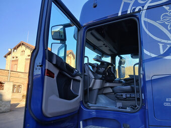 Tahač návěsů Scania S 500 - 9