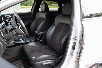 Kia ProCeed 1.6 T-GDi GT A/T - 9