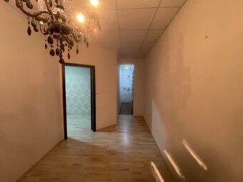 Dlhodobý prenájom apartmánu v centre mesta Zvolen - 9