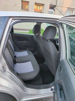 Ford Fiesta 1.4 tdci - 9