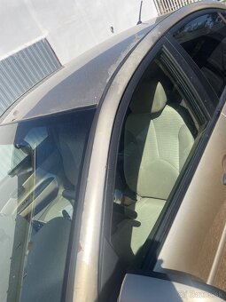 Predam Hyundai accent 1.4 benzín - 9