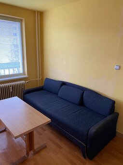 Prenajmem 1-izb. zar. a prerobený byt na sídlisku Stred v PB - 9