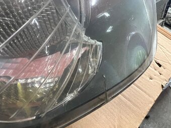 Predam svetlomety - 9