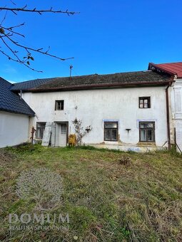 Vidiecke chalupy pod Javorinou z 19 storočia v obci Cetuna - 9
