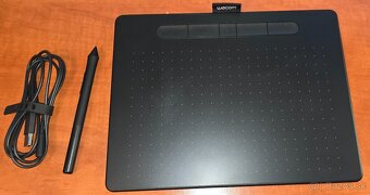 Wacom Intuos M Bluetooth Black - ako nový, + sada hrotov - 9