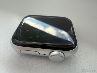 Apple Watch SE 1 generácie - 9