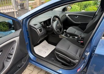 Hyundai i30 1,6CRDi Top stav výhřev volant nafta manuál - 9