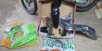 Kawasaki kx 250 , r.v. 2023 - 9