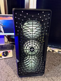 Herný počítač i7-3770  RX 570  SSD + HDD  RGB  Win11 - 9