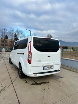 Ford Tourneo Custom - 9