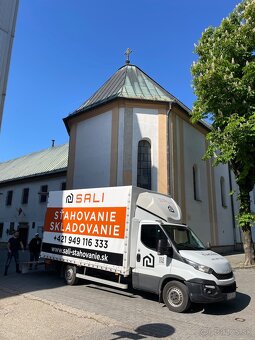 Stahovanie Zlaté Moravce + skladovanie + hydraulická plošina - 9