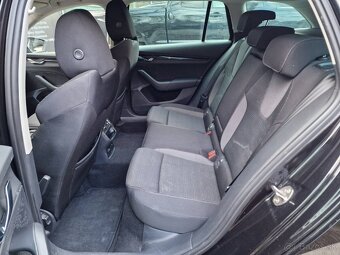 Škoda Octavia Combi 2.0 TDI SCR Style DSG - 9