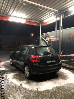 Toyota Auris 2.0D-4D - 9