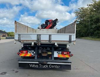 VOLVO FM Trojstranný sklápač s hydraulickou rukou EURO 6 TOP - 9