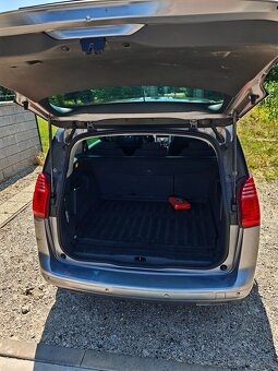 Peugeot 5008 - 9