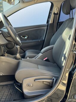 Renault Megane Hatchback, 1.6 benzín - 9