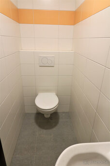 Prenájom priestoru 60 m2 na rôzne účely Bytčická ulica - 9