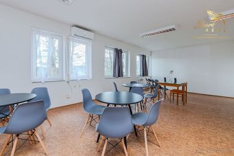 Na predaj ubytovací objekt v obci Koškovce – 26 izieb, parko - 9