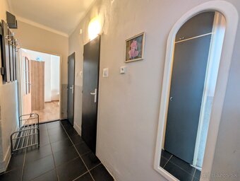 REZERVOVANÝ-2 izbový byt s balkónom - 9