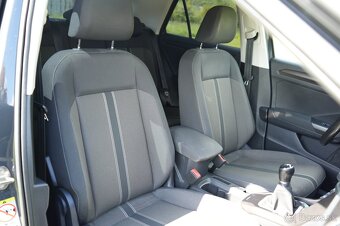 Predám VW T-ROC 1.0 TSI Style - 9