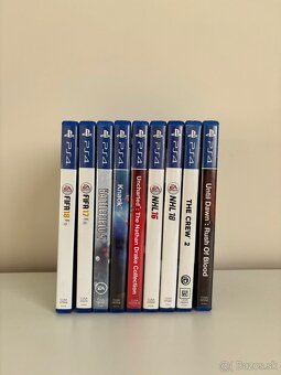 PlayStation 4 Pro + 2x DualShock 4 – TOP STAV - 9
