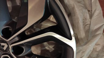 RENAULT MEGANE IV Grand Tour 7,5x18 ET46 5x114,3 403006336R - 9