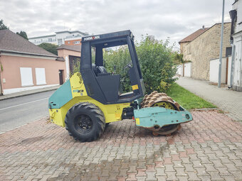 Jezkovy vibracny valec AMMANN ASC30 rv2015 370m.h Bomag Hamm - 9