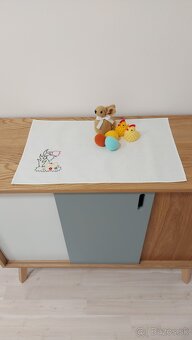 Veľkonočné dekorácie s vyšívaným obrúskom - 9