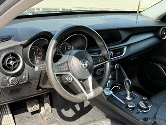 Alfa Romeo Stelvio 2.2 jtd 210 koni Q4 - 9