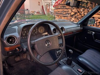 Mercedes - Benz 240d - 9