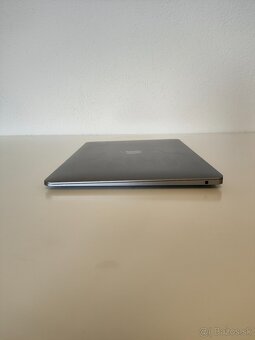 MacBook Air 2020 | i5 • 8GB • 256GB SSD - 9