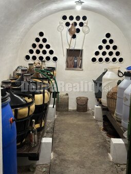 "ZNÍŽENÁ CENA" Rekreačný dom s veľkým pozemkom na predaj - 9